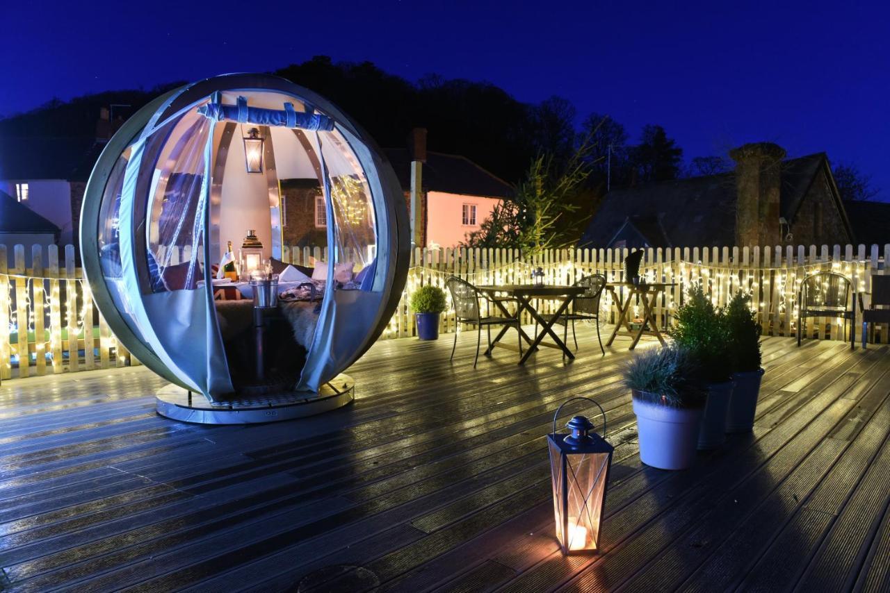 Luttrell Arms Hotel Дънстър Екстериор снимка