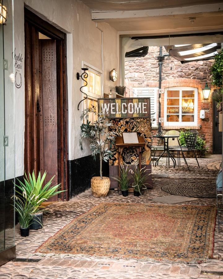 Luttrell Arms Hotel Дънстър Екстериор снимка