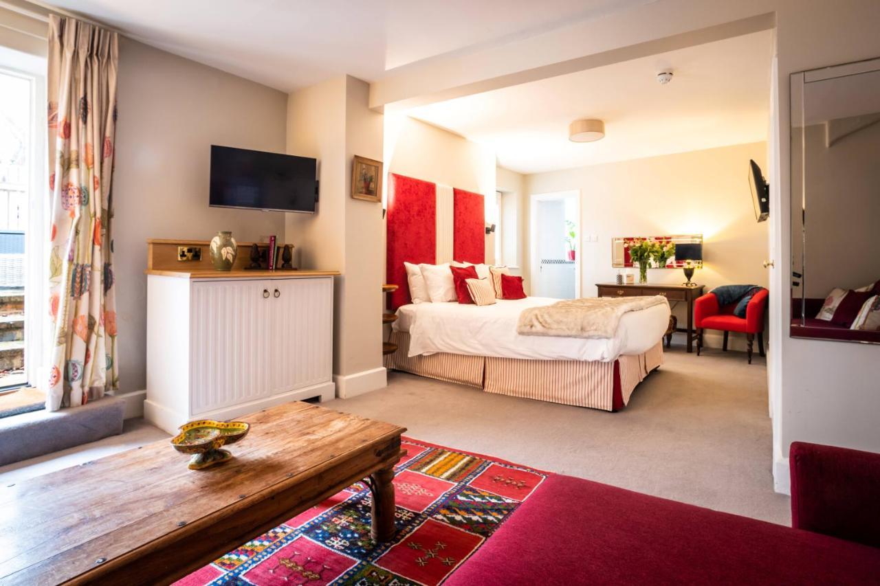Luttrell Arms Hotel Дънстър Екстериор снимка