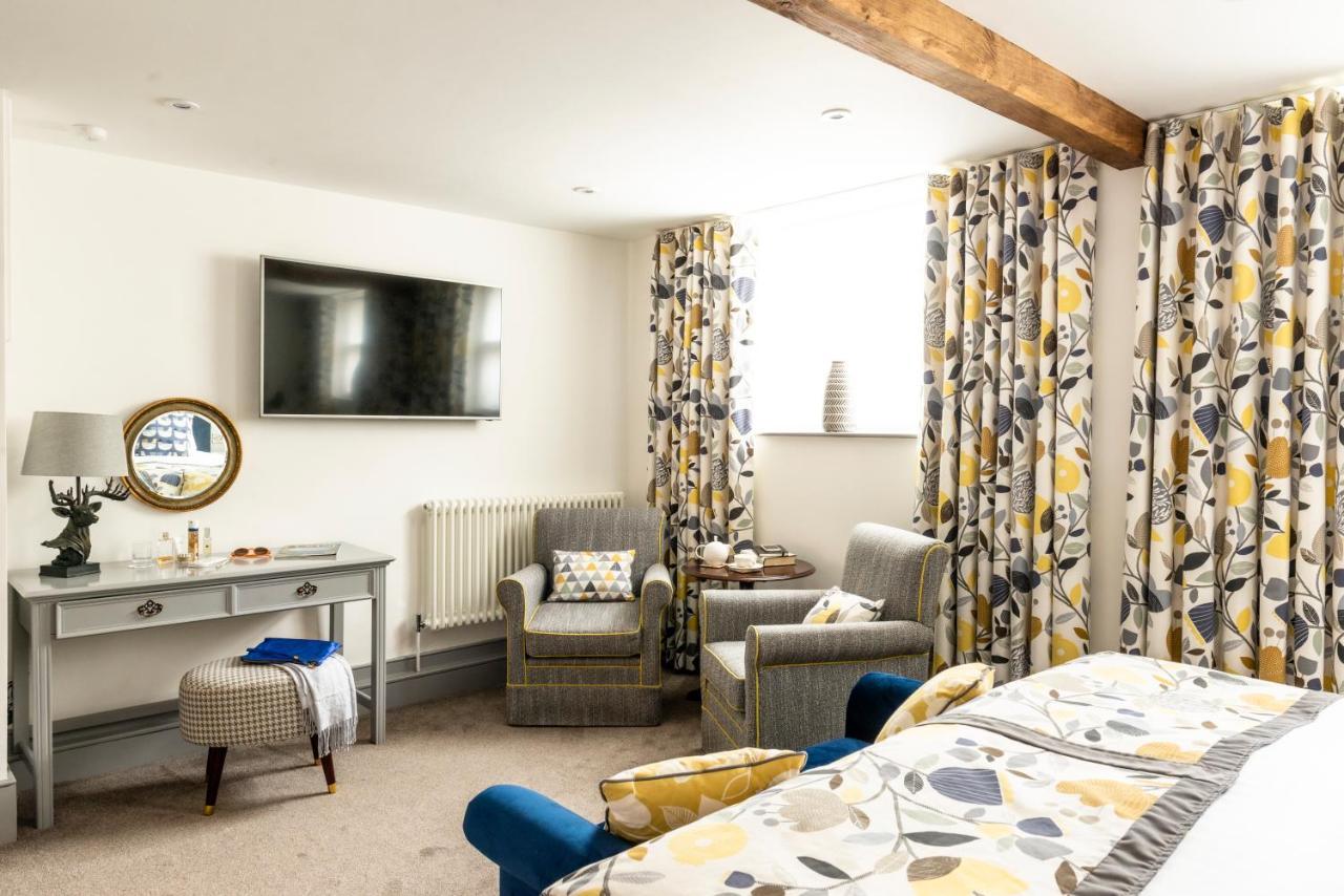 Luttrell Arms Hotel Дънстър Екстериор снимка